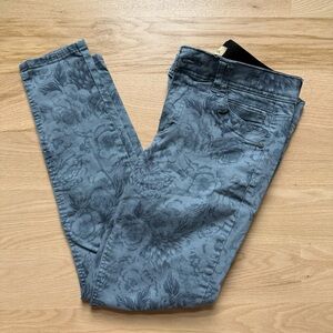 Floral Patterned Skinny Pants